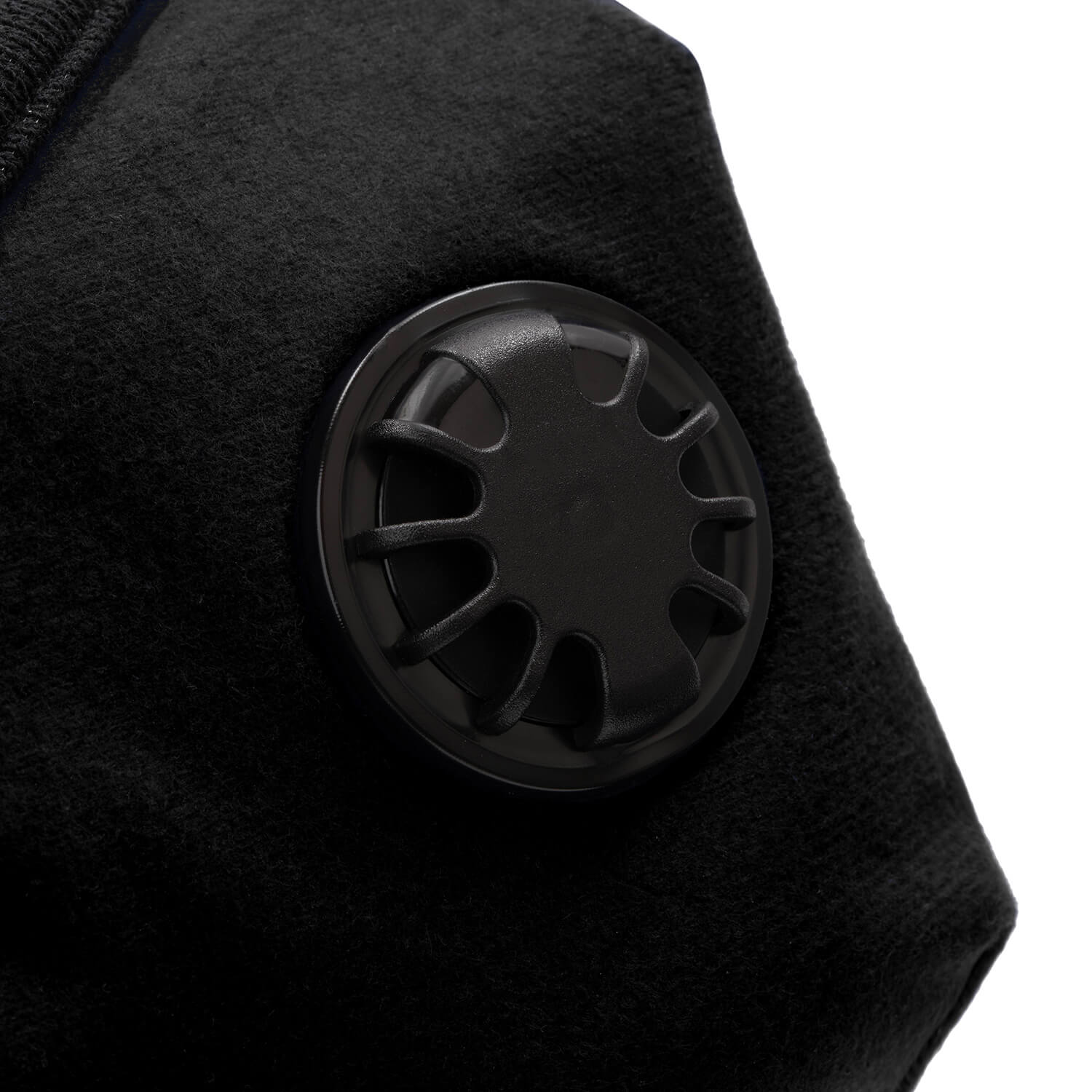 Close up image of the Valve on BASIC Face Mask Black