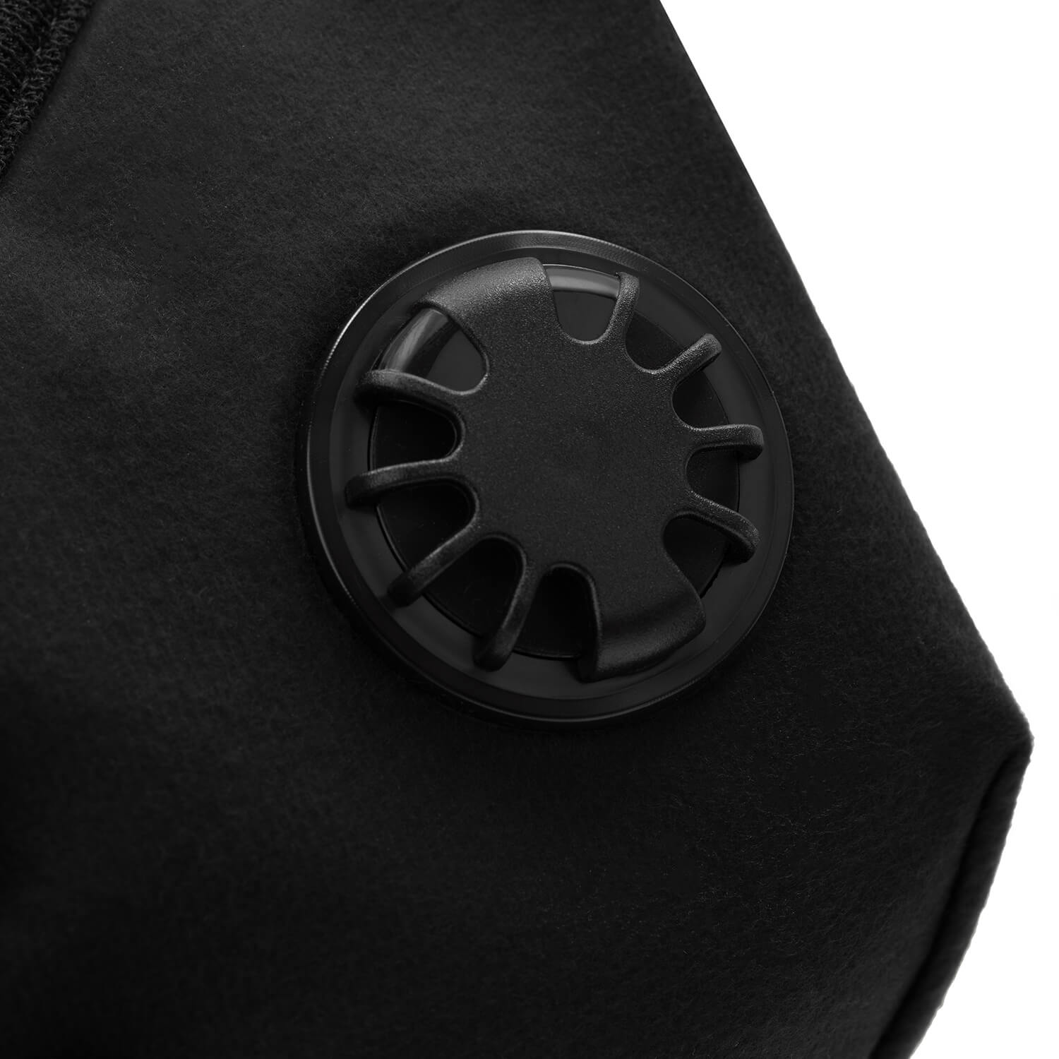 Close up image of the Valve on The Churchill Pro Face Mask