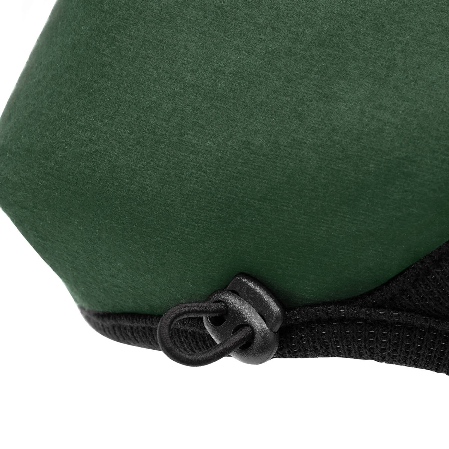 Close up image of the Toggle on The Pitt Non Valve Face Mask