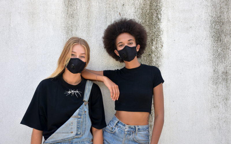 Face mask, filter mask, activated carbon