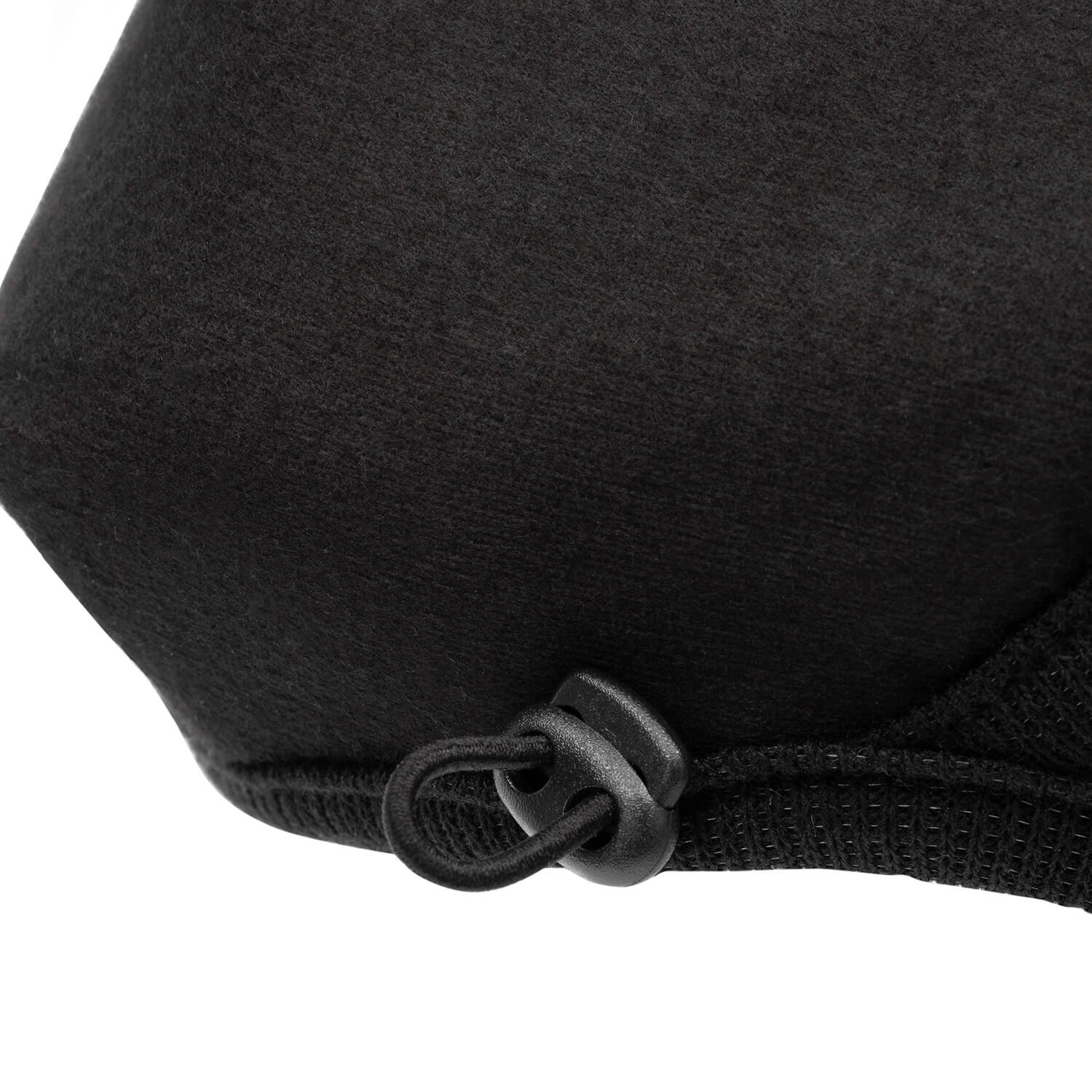 Close up image of the Toggle on The Churchill Non Valve Face Mask